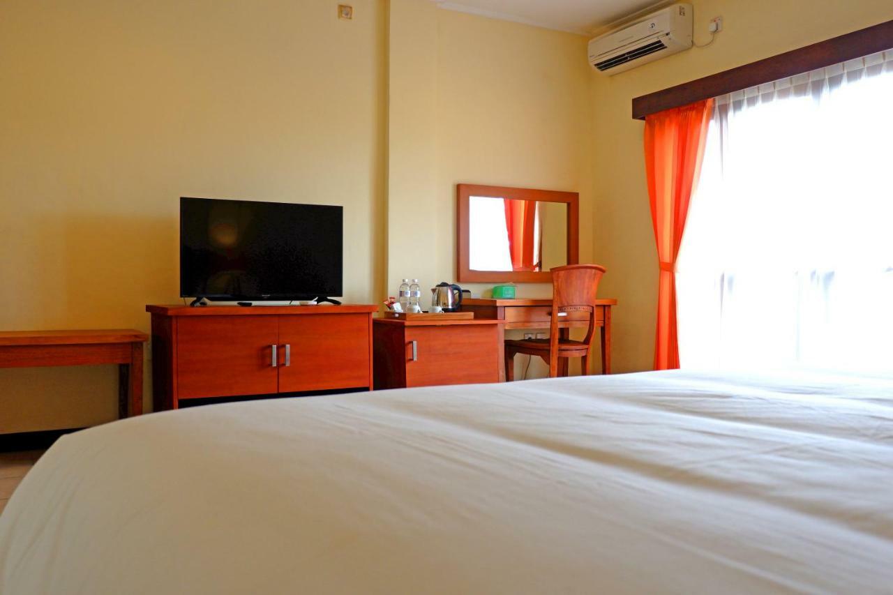 Hotel Intansari Denpasar Exterior foto